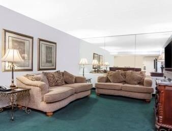 Ramada By Wyndham Henderson/evansville 3*
