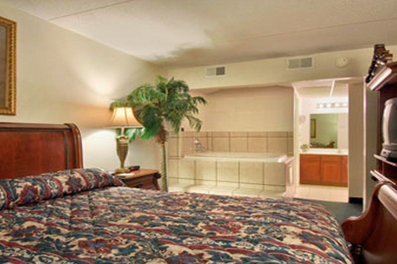 Ramada By Wyndham Henderson/evansville Henderson