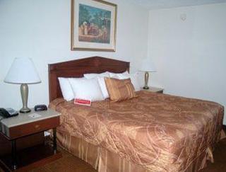 Ramada By Wyndham Henderson/evansville Hotel Henderson