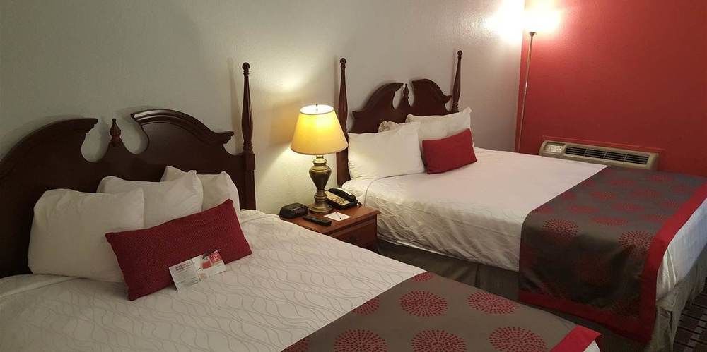 Hotel Ramada By Wyndham Henderson/evansville